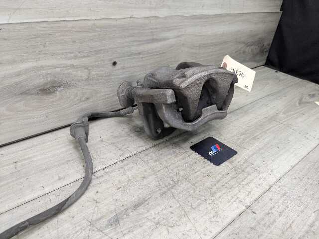 OEM BMW F39 F44 F48 X1 X2 28 228 B46 FRONT Right Passenger Side Brake Caliper