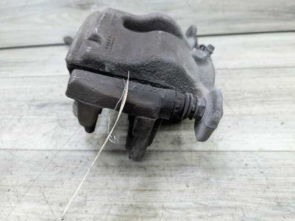 OEM BMW F39 F44 F48 X1 X2 28 228 B46 FRONT Right Passenger Side Brake Caliper