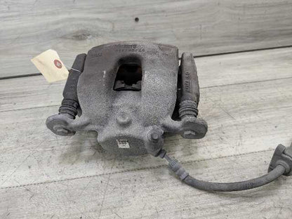 OEM BMW F39 F44 F48 X1 X2 28 228 B46 FRONT Right Passenger Side Brake Caliper