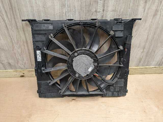 16-20 OEM BMW G12 740 G30 530 540 Engine B46 B58 Radiator Cooling Fan Motor 600W