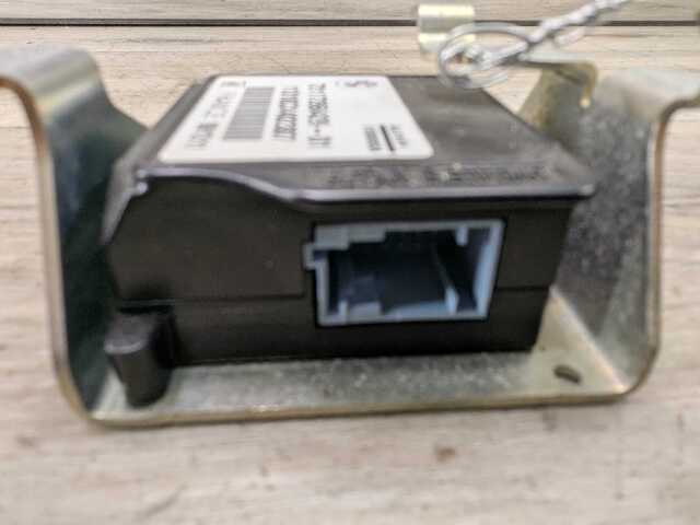 11-13 OEM BMW E93 328 335 M3 Convertible Safety Sensor Control Module Unit