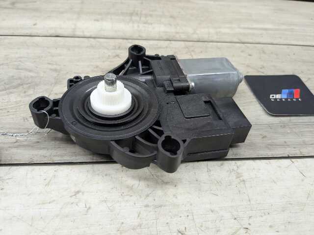 OEM BMW G20 G80 330 M340 REAR Right Passenger Side Door Window Regulator Motor