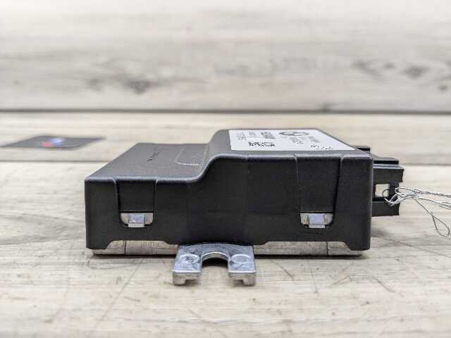 OEM BMW G01 G05 G20 G22 G23 G26 G30 G80 G82 X3 X5 M3 M4 Fuel Pump Control Module