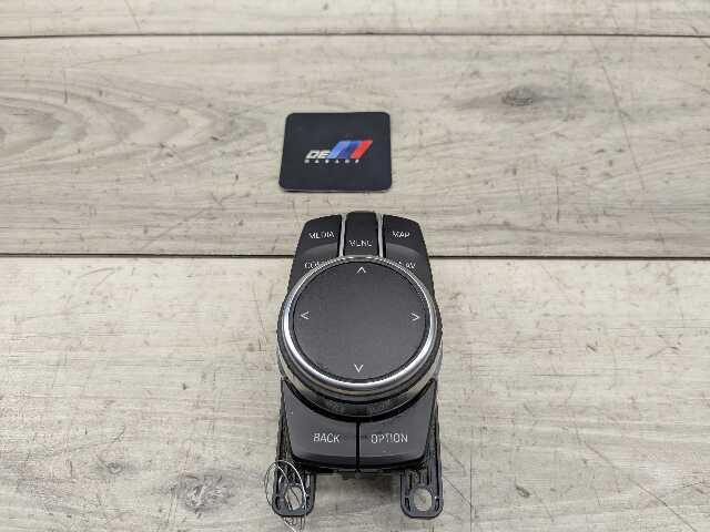 OEM BMW F90 G01 G02 G30 X3 M5 iDrive Navigation Controller Knob NBT NAV Button