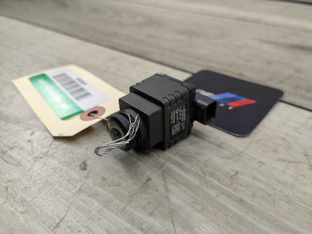 OEM BMW F90 F97 G01 G30 530 540 M550 X3 M5 Rear View Backup Trunk Reverse Camera
