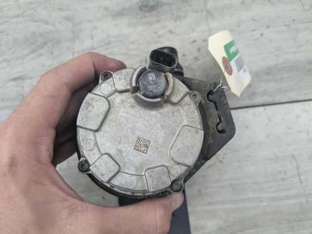 18-21 OEM BMW G01 G02 X3 X4 30 M40 Engine B46 B58 Auxiliary Cooling Water Pump