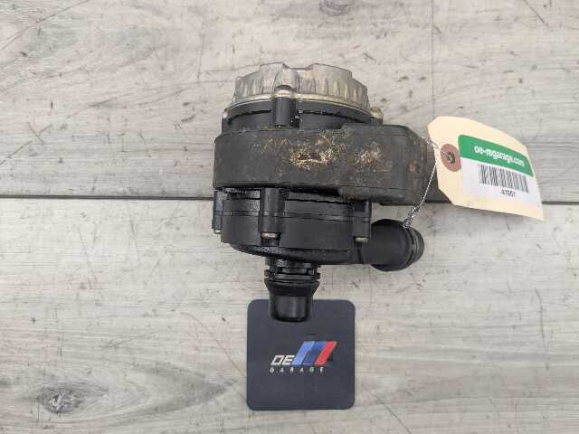 18-21 OEM BMW G01 G02 X3 X4 30 M40 Engine B46 B58 Auxiliary Cooling Water Pump