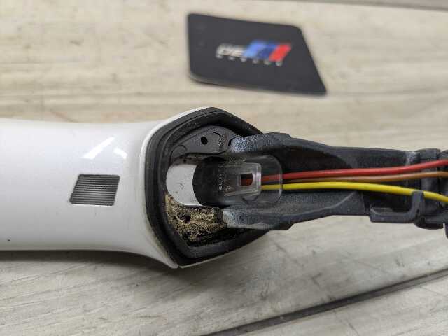 18-24 OEM BMW G01 G02 X3 X4 REAR Left Driver Side Door Handle COMFORT White A96