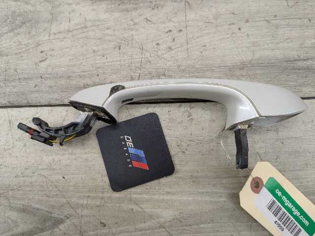 18-24 OEM BMW G01 G02 X3 X4 REAR Left Driver Side Door Handle COMFORT White A96