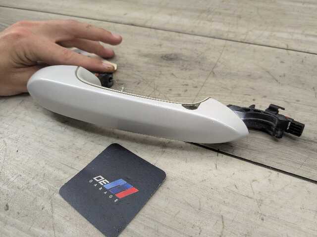 18-24 OEM BMW G01 G02 X3 X4 REAR Left Driver Side Door Handle COMFORT White A96