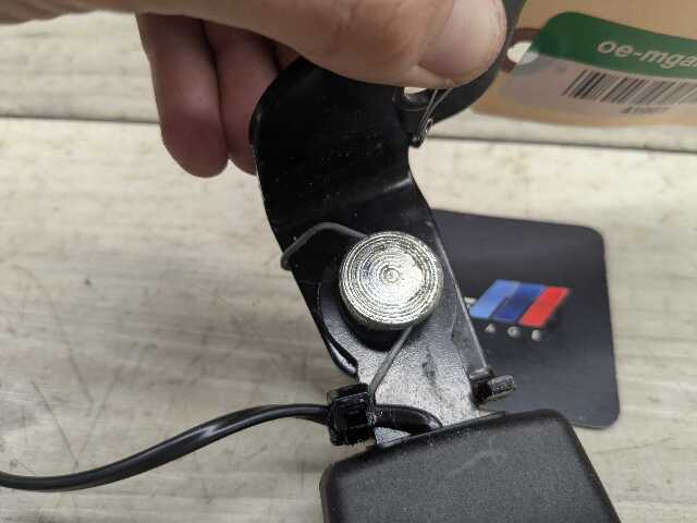 OEM BMW G01 G02 F97 F98 X3 X4 REAR Left Driver Side SeatBelt Seat Belt Buckle