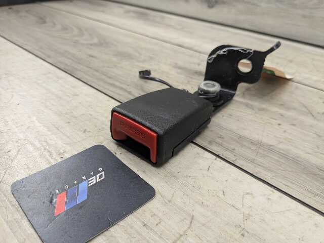 OEM BMW G01 G02 F97 F98 X3 X4 REAR Left Driver Side SeatBelt Seat Belt Buckle