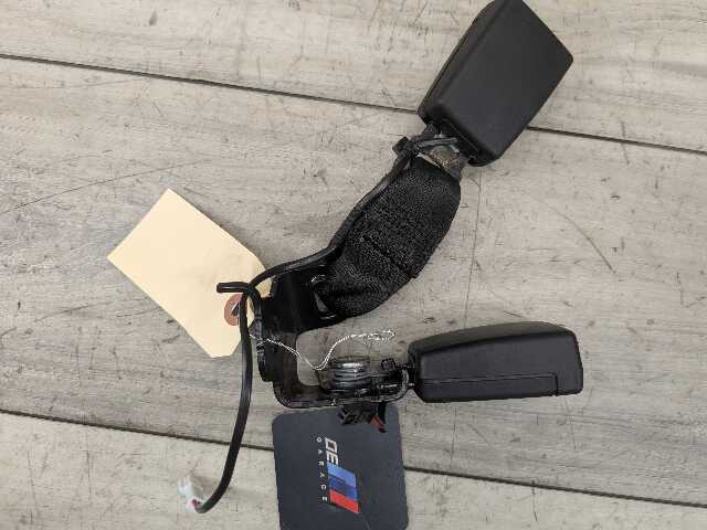 OEM BMW G01 G02 F97 F98 X3 REAR Right Passenger Side SeatBelt Seat Belt Buckle