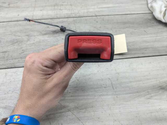 OEM BMW F93 F97 G01 G02 G16 G20 G80 M3 330 M340 Front Left Right Seatbelt Buckle