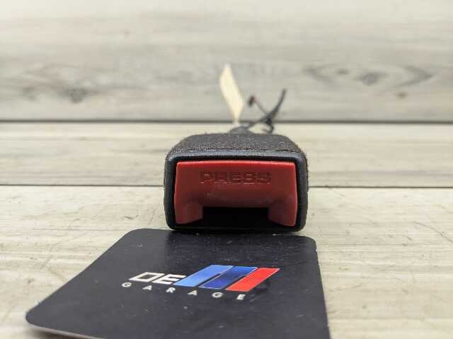 OEM BMW F93 F97 G01 G02 G16 G20 G80 M3 330 M340 Front Left Right Seatbelt Buckle