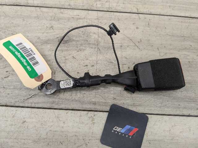 OEM BMW F93 F97 G01 G02 G16 G20 G80 M3 330 M340 Front Left Right Seatbelt Buckle