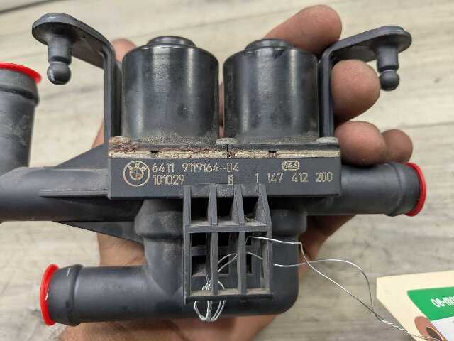 OEM BMW F01 F02 F06 F07 F10 F12 F13 M5 M6 Engine Water Heater Control Valve Pump