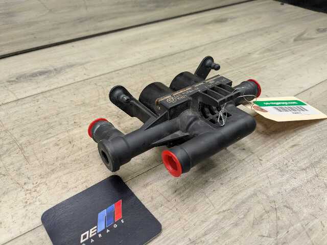 OEM BMW F01 F02 F06 F07 F10 F12 F13 M5 M6 Engine Water Heater Control Valve Pump