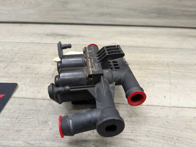 OEM BMW F01 F02 F06 F07 F10 F12 F13 M5 M6 Engine Water Heater Control Valve Pump