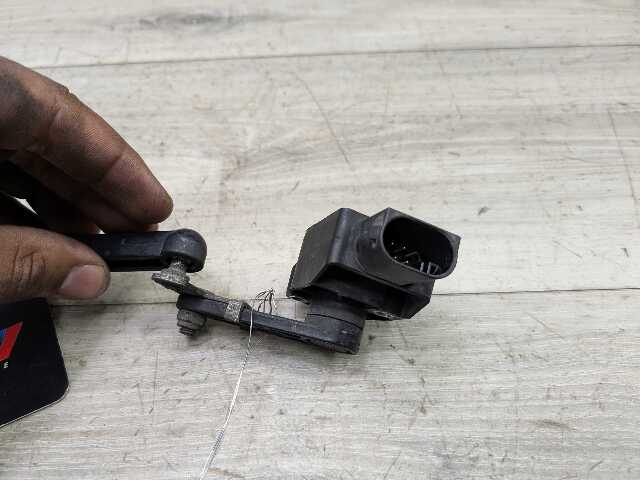 OEM BMW F10 F30 F80 G01 G05 G12 G30 G80 Left Right Headlight Height Level Sensor