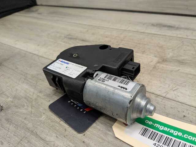 OEM BMW F02 F06 F10 F13 F16 F22 F30 F32 F36 F80 F82 Sunroof Glass Motor Drive