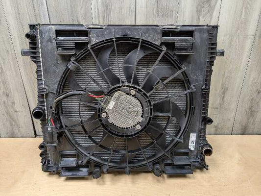 18-24 OEM BMW G01 G02 X3 X4 B46 Radiator Cooling Fan Shroud Motor Assembly 600W