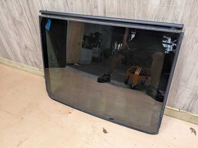 16-22 OEM BMW F48 X1 28i 28iX REAR Upper Sunroof Sun Roof Panel Window Glass