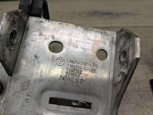 OEM BMW F02 F06 F10 F12 F13 Front Bumper Left Right Support Adapter Bracket PAIR