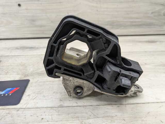 OEM BMW F02 F06 F10 F12 F13 Front Bumper Left Right Support Adapter Bracket PAIR