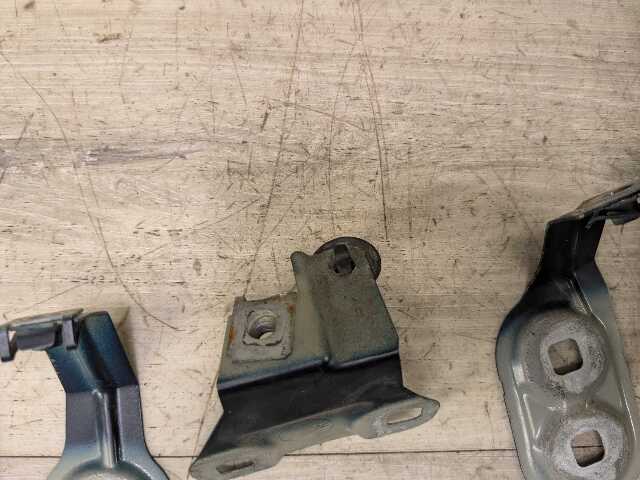 11-16 OEM BMW F10 528 535 550 Front Right Passenger Fender Holder Brackets SET