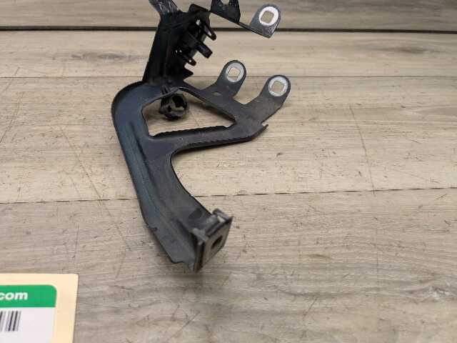 11-16 OEM BMW F10 528 535 550 Front Right Passenger Fender Holder Brackets SET