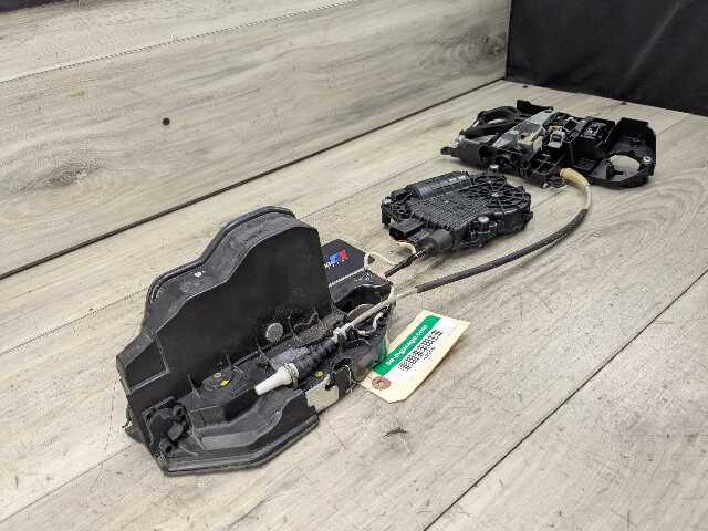 OEM BMW F10 528 535 550 M5 REAR Right Passenger Door Lock Actuator SOFT CLOSE