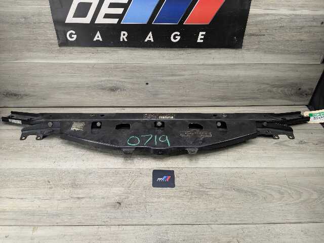 OEM BMW F06 F10 F12 F13 M5 Front Upper Engine Bay Radiator Support Mount Tie Bar