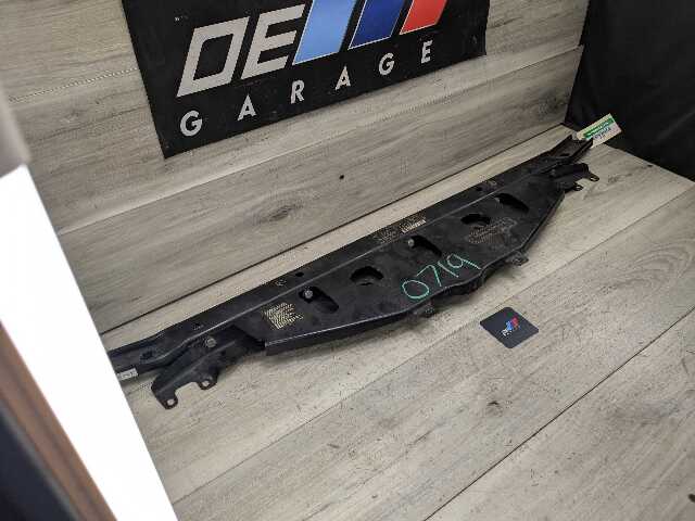 OEM BMW F06 F10 F12 F13 M5 Front Upper Engine Bay Radiator Support Mount Tie Bar