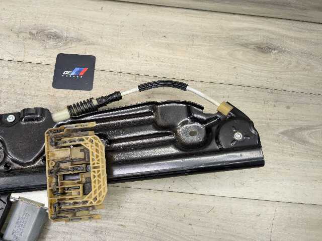 OEM BMW F10 528 535 550 M5 REAR Right Passenger Door Window Regulator Motor