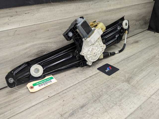 OEM BMW F10 528 535 550 M5 REAR Right Passenger Door Window Regulator Motor