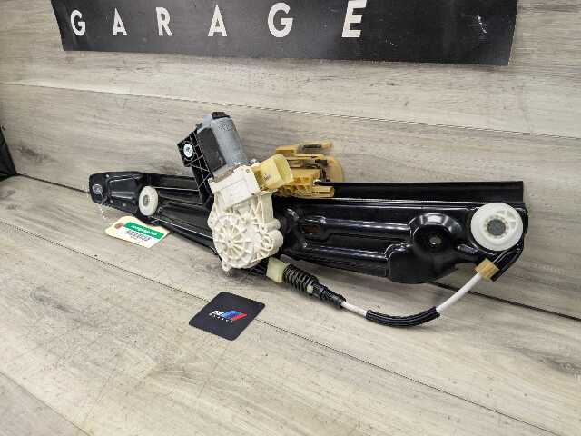 OEM BMW F10 528 535 550 M5 REAR Right Passenger Door Window Regulator Motor