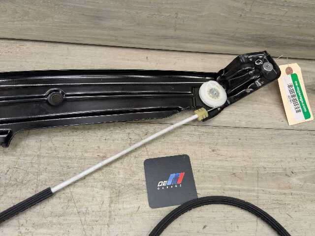 OEM BMW F10 528 535 550 M5 FRONT Left Driver Door Window Regulator Motor