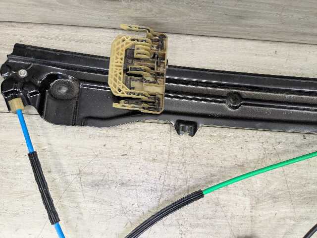 OEM BMW F10 528 535 550 M5 FRONT Right Passenger Door Window Regulator Motor
