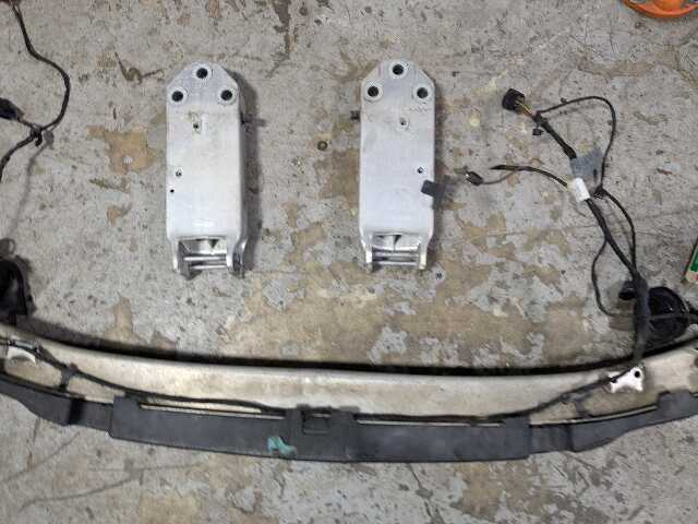 OEM BMW F10 528 535 550 Front Bumper Reinforcement Carrier Impact Crash Bar