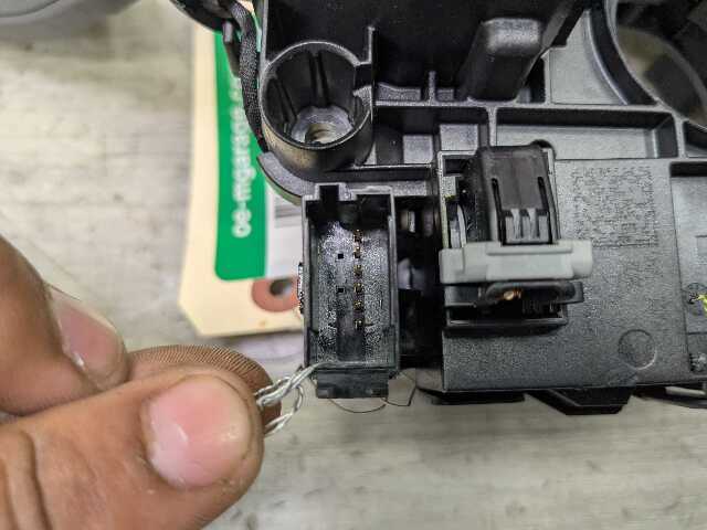 OEM BMW G02 G14 G16 G20 G22 G23 G26 G30 Clock Spring Steering Wheel Angle Sensor