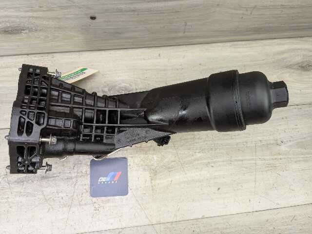 OEM BMW G01 G20 G22 G23 G26 G30 G42 330 430 X3 Engine B46 B48 Oil Filter Housing