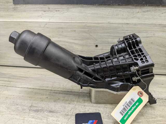 OEM BMW G01 G20 G22 G23 G26 G30 G42 330 430 X3 Engine B46 B48 Oil Filter Housing