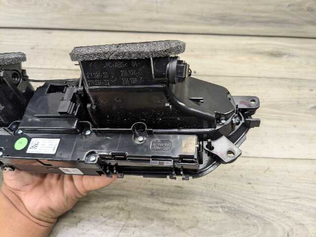 OEM BMW G01 G20 G22 G23 G26 G80 G82 AC Vent Heater Climate Control Switch Panel
