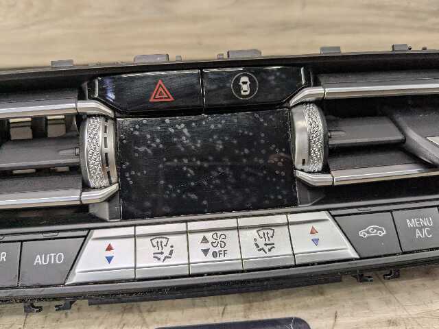 OEM BMW G01 G20 G22 G23 G26 G80 G82 AC Vent Heater Climate Control Switch Panel