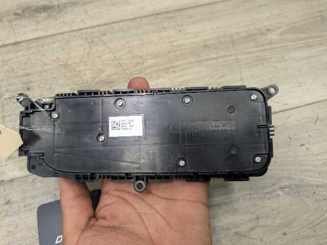 OEM BMW G01 G02 G20 330 M340 X3 Front Left Driver Seat Adjustment Control Switch