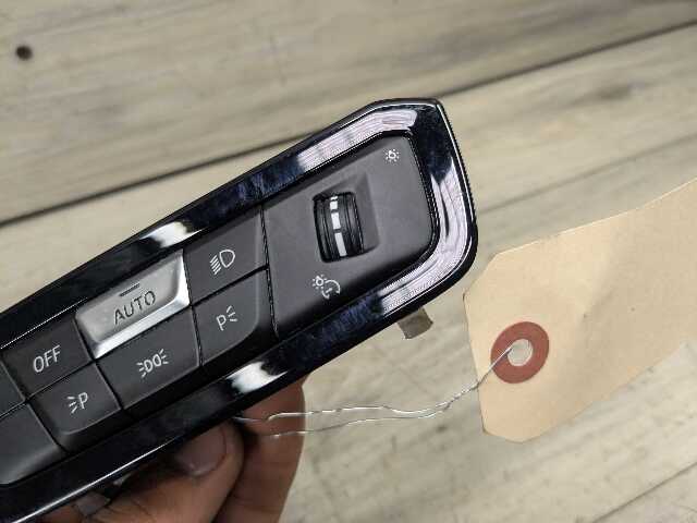OEM BMW G20 G22 G23 G26 G42 G80 G82 M3 M4 Headlight Control Switch Light Module