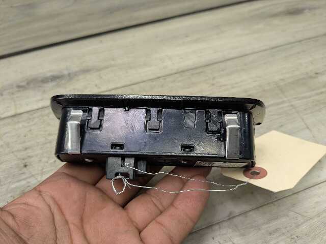 OEM BMW G20 G22 G23 G26 G42 G80 G82 M3 M4 Headlight Control Switch Light Module