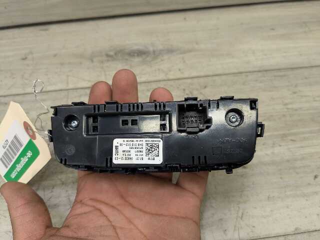 OEM BMW G20 G22 G23 G26 G80 G82 G83 Rear AC Air Climate Control Switch Module