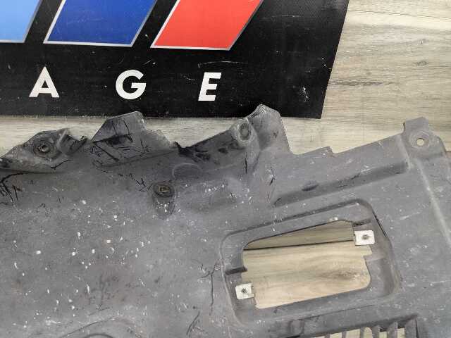 11-16 OEM BMW F10 528 535 550 Front Left Driver Fender Liner Wheel Splash Shield